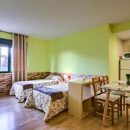Apartamentos Barajas Madrid Exterior foto
